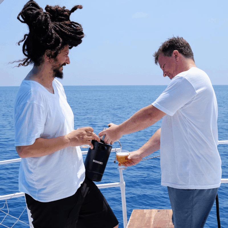 party-keg-boat